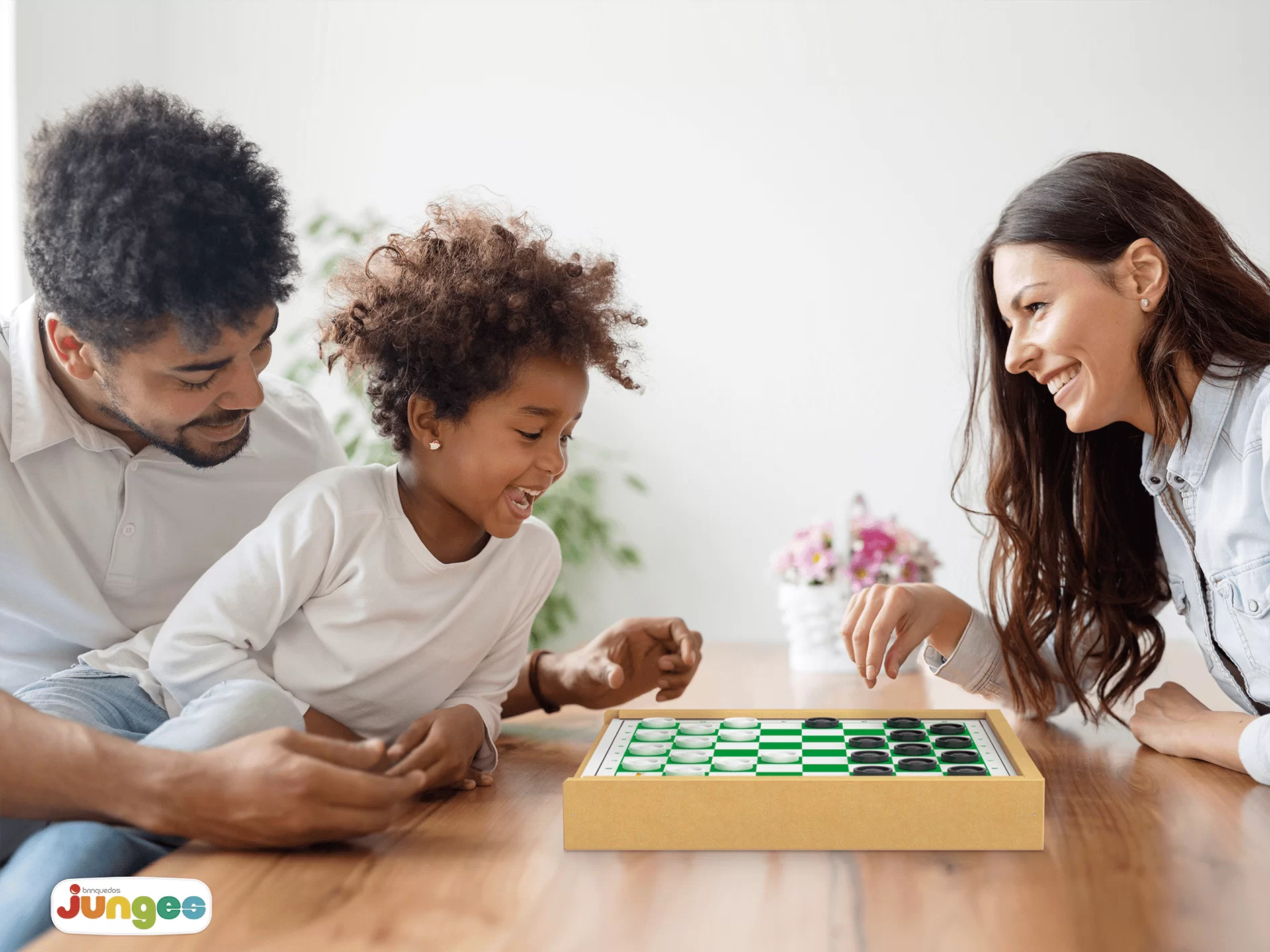 Jogo De Tabuleiro 4 Em 1 Dama Ludo Xadrez E Trilha - Ibirart em